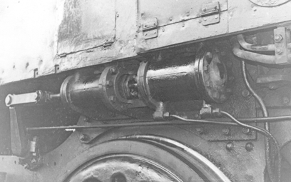A original research photo of C1's steam reversing gear, taken whilst at the Bluebell Rly. Photo: Harry. The Q1 steam reverser.